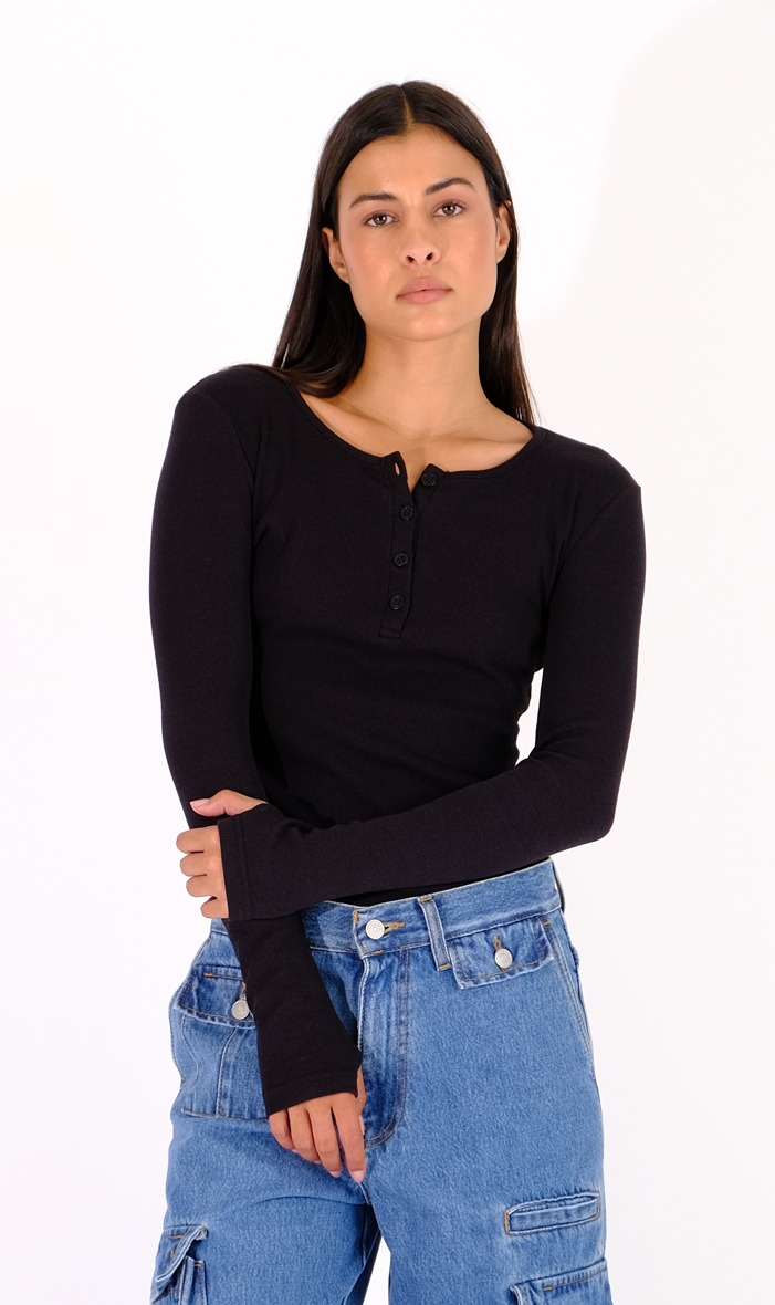 39F2AA471E31F7CA2BBBA1FFC69691AD1987D952