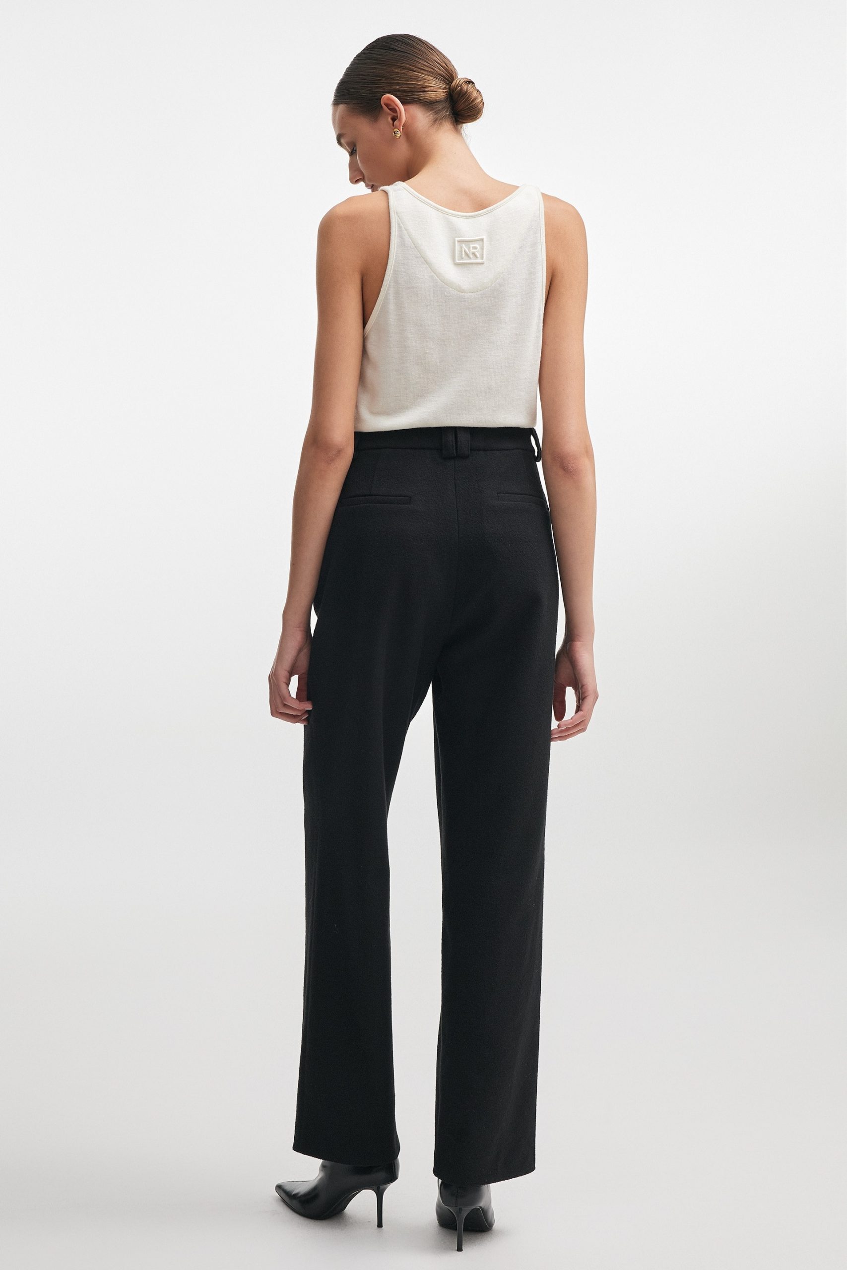 16E4B18D149988E8EB528ED3238A678997556990