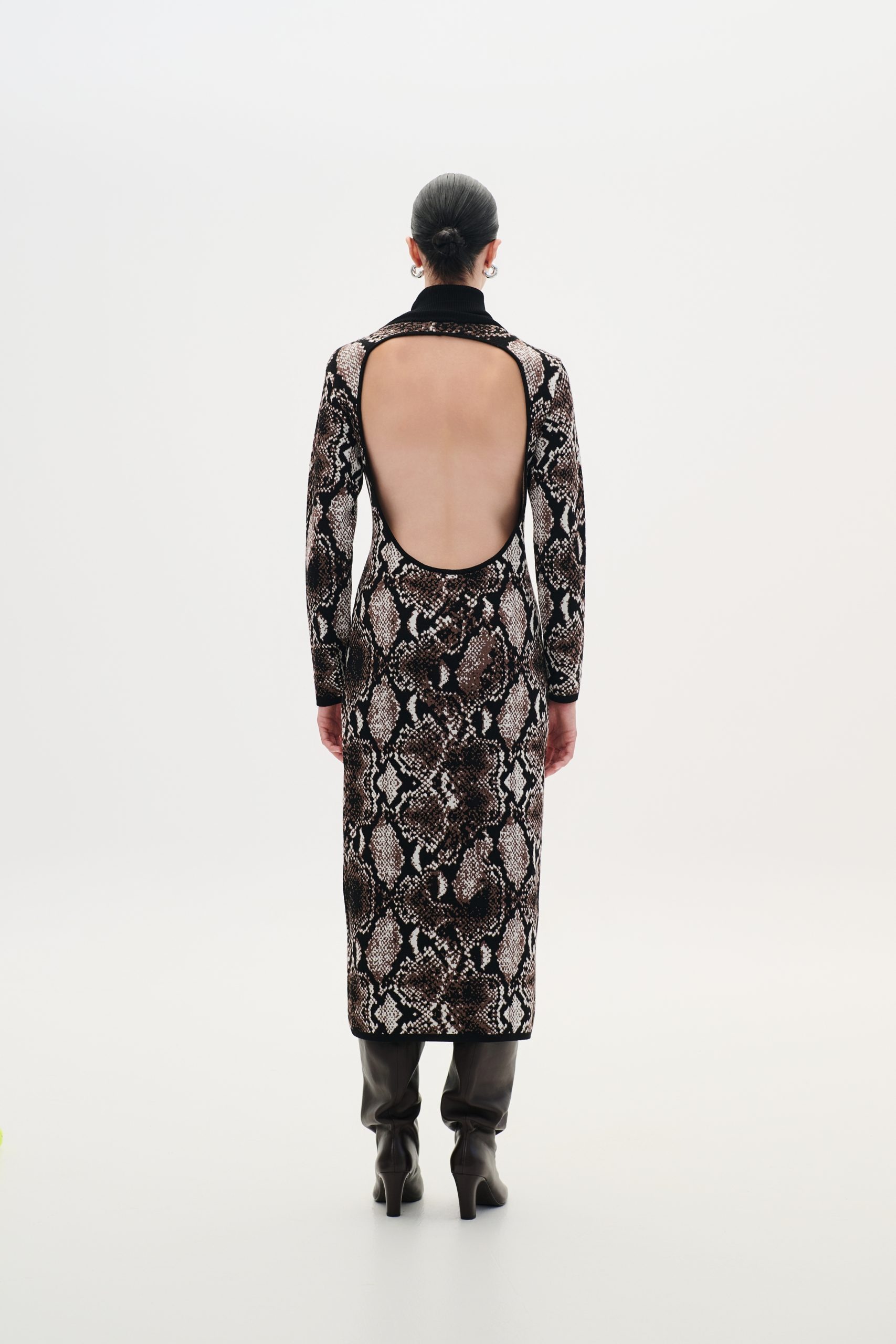 FCE109B032318F13451B6931E288CD3808839B4F