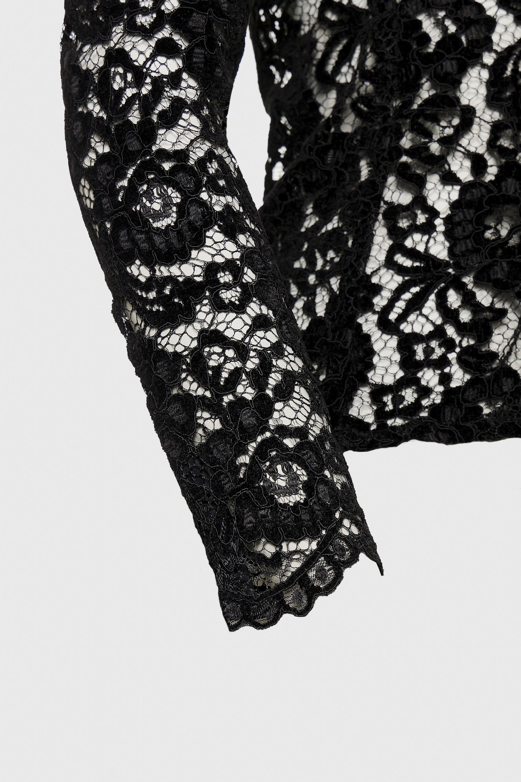 35779727E87E7F6704518D813943DF8BCA4D4EE7